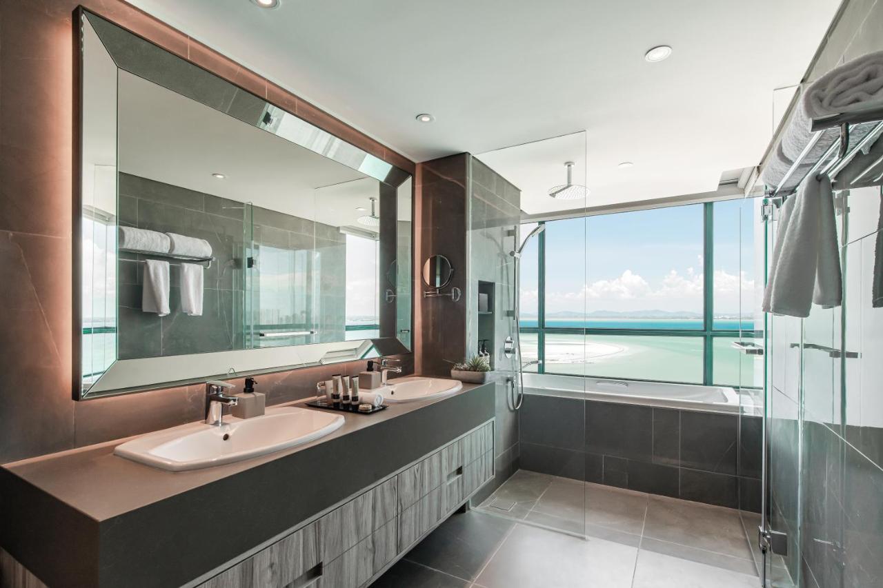 Ascott Gurney Penang Hotel George Town Eksteriør billede Bathroom